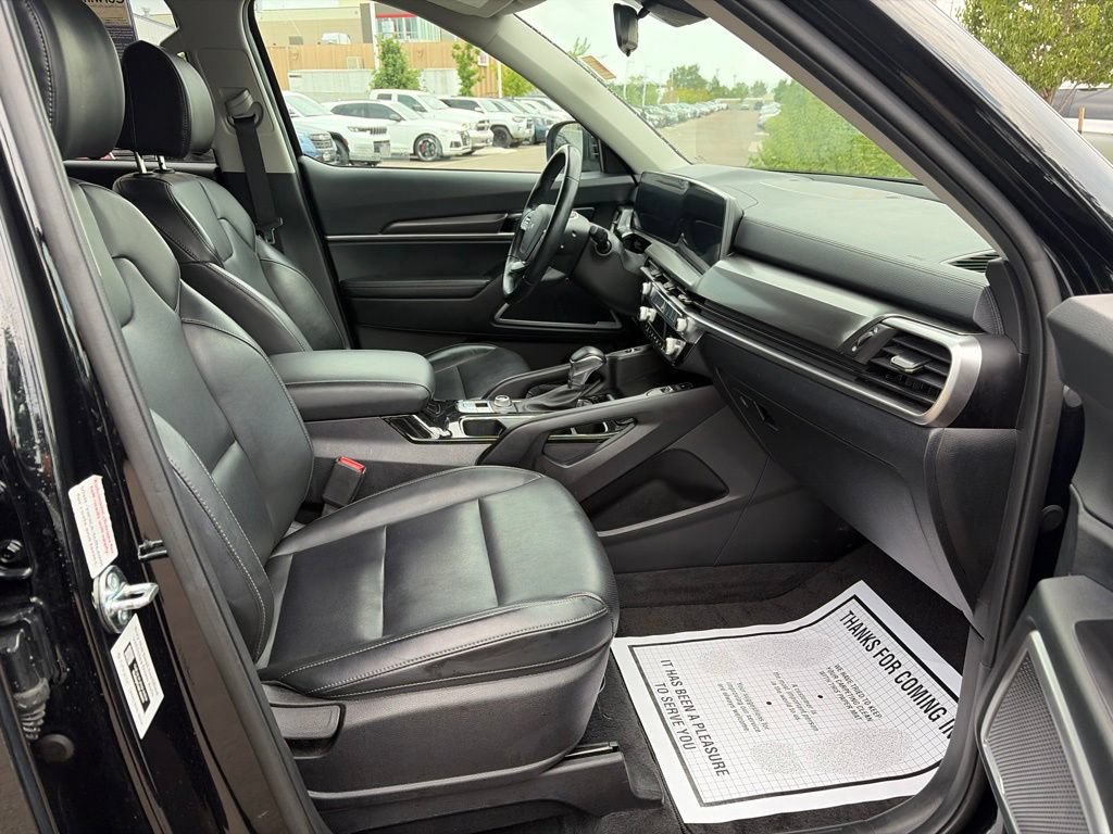Used 2025 Kia Telluride S AWD/4WD image 11