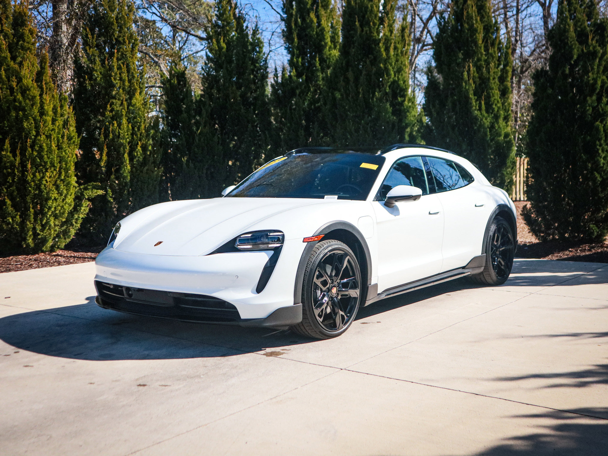 Used 2023 Porsche Taycan 4 Cross Turismo w/ Premium Package image 6