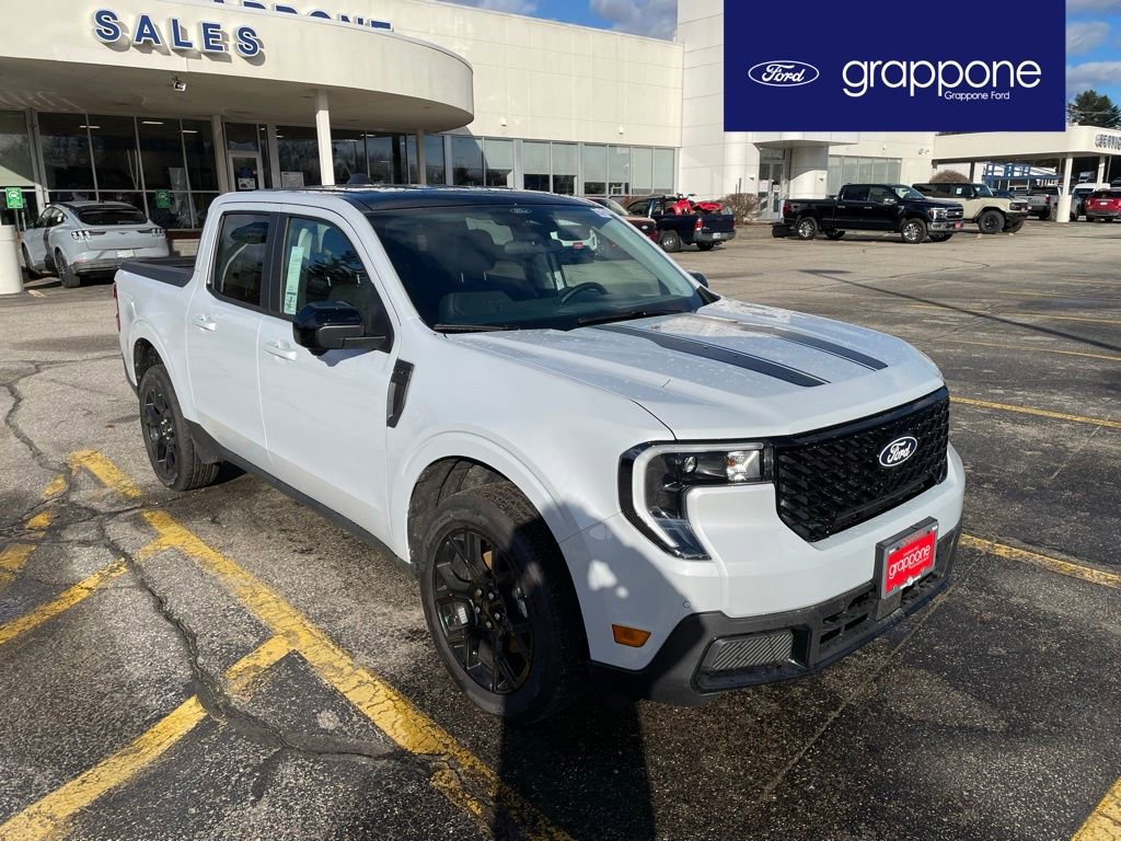 New 2026 Ford Maverick Lariat w/ Black Appearance Package image 1