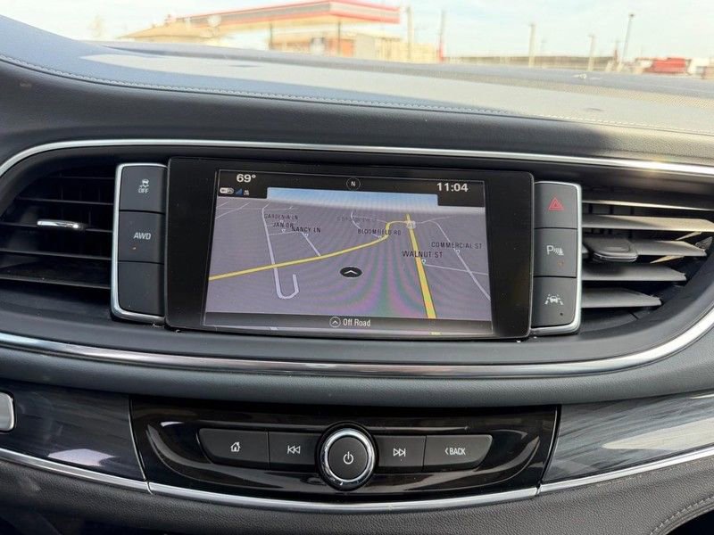 Used 2018 Buick Enclave Premium image 16
