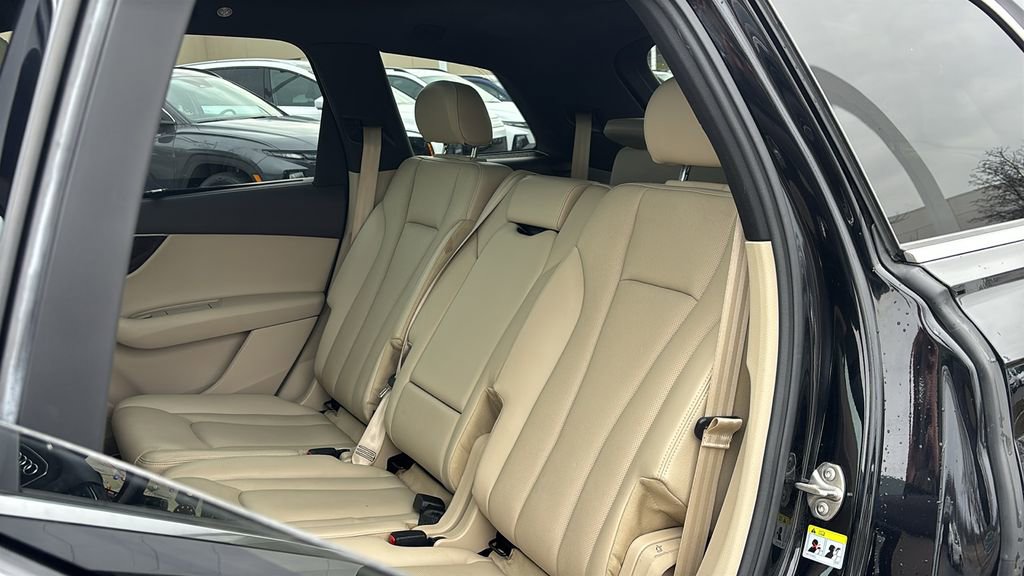Used 2018 Audi Q7 3.0T Premium Plus w/ Premium Plus Package image 27