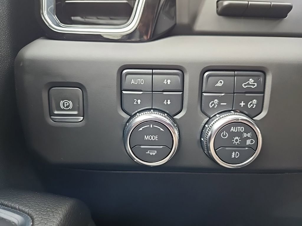 Used 2024 GMC Sierra 2500 Denali w/ Denali Reserve Package image 23