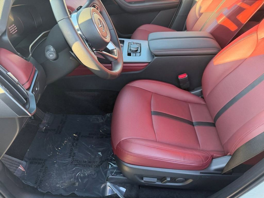 Used 2025 MAZDA CX-70 Plug-In Hybrid w/ Premium Plus image 12