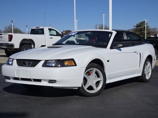 Used 2000 Ford Mustang GT image 2