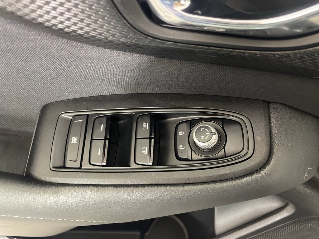 Used 2022 Subaru Outback Premium image 9