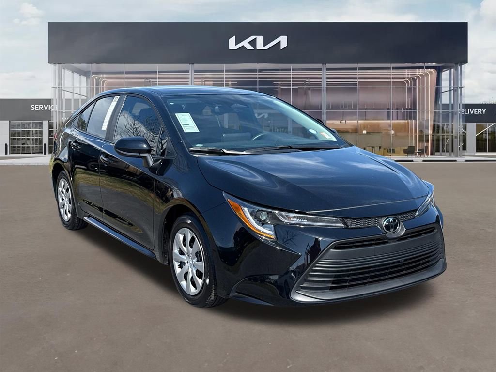 Used 2025 Toyota Corolla LE