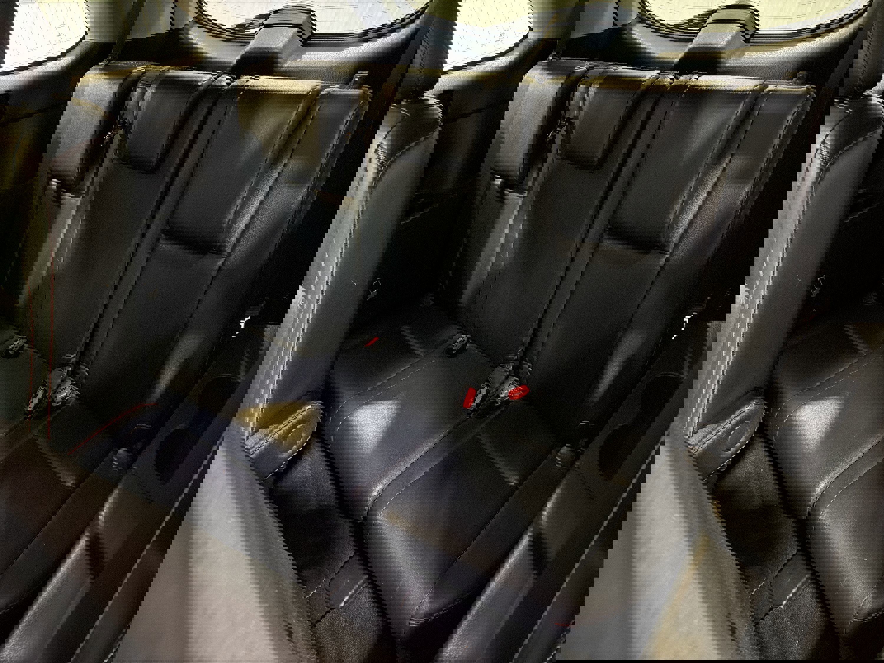 Used 2019 Toyota Highlander SE image 26