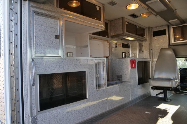 Used 2006 GMC Sierra 3500 SLE w/ Heavy-Duty Power Package image 39