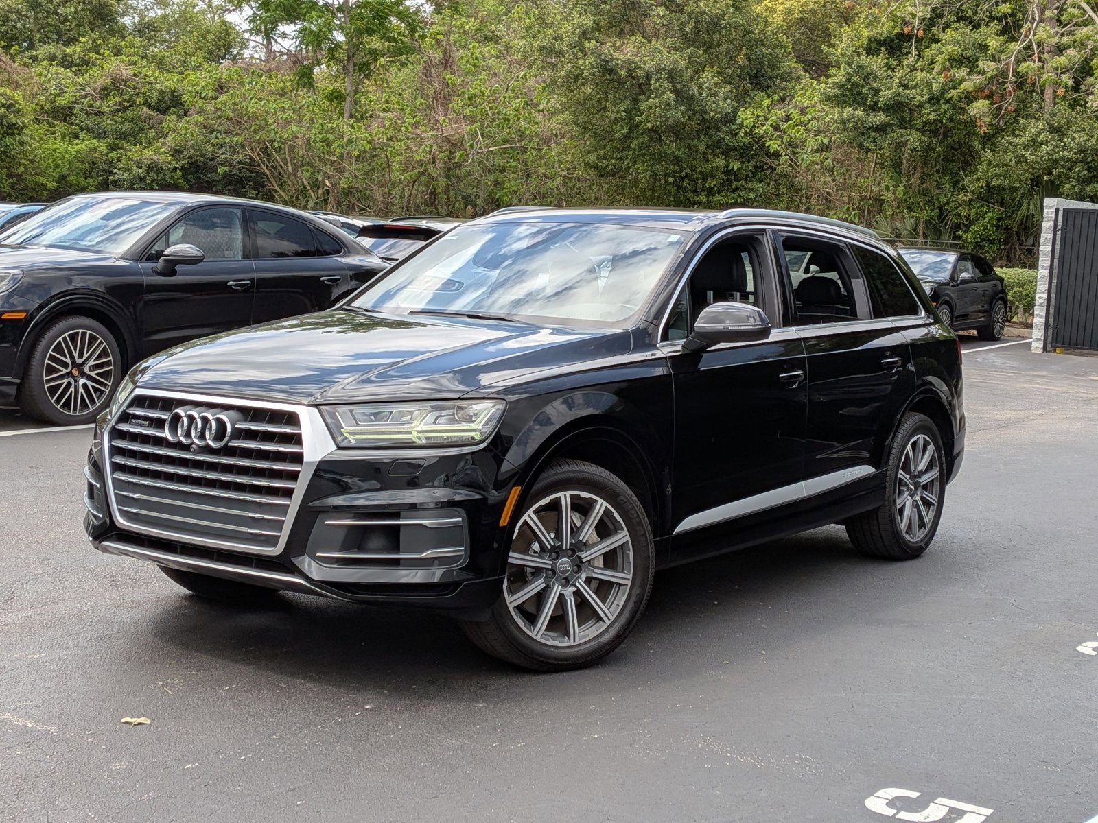 Used 2017 Audi Q7 3.0T Premium Plus