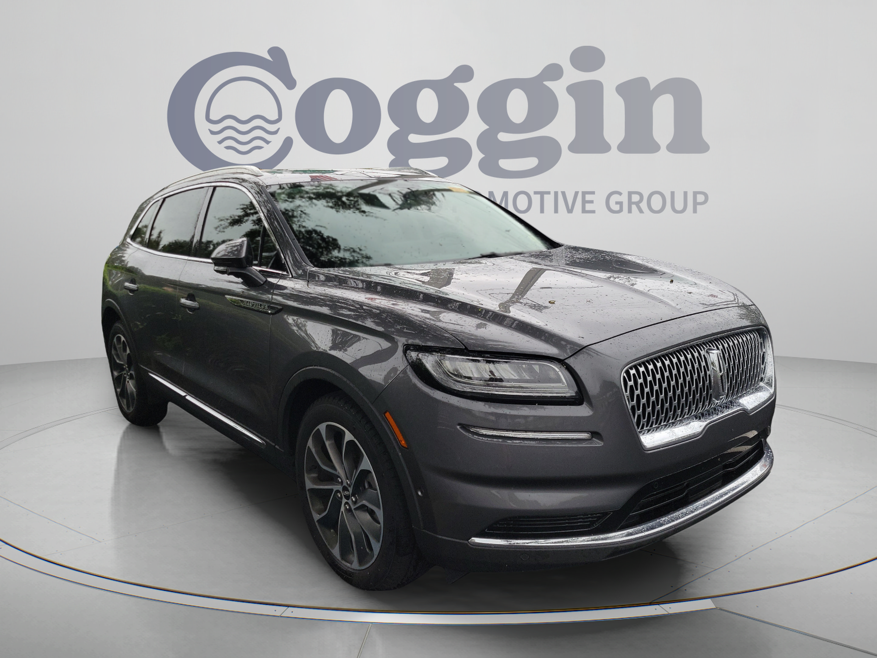 Used 2023 Lincoln Nautilus Reserve FWD image 5