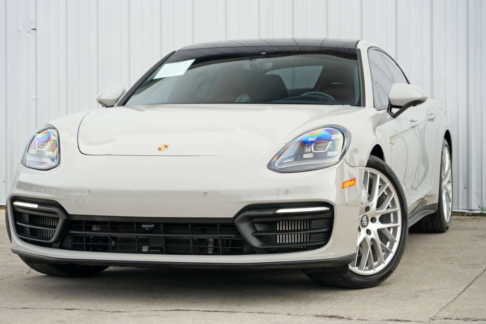 Used 2021 Porsche Panamera 4S image 3
