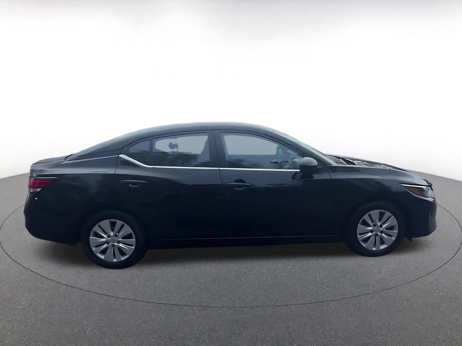 Used 2025 Nissan Sentra S image 16