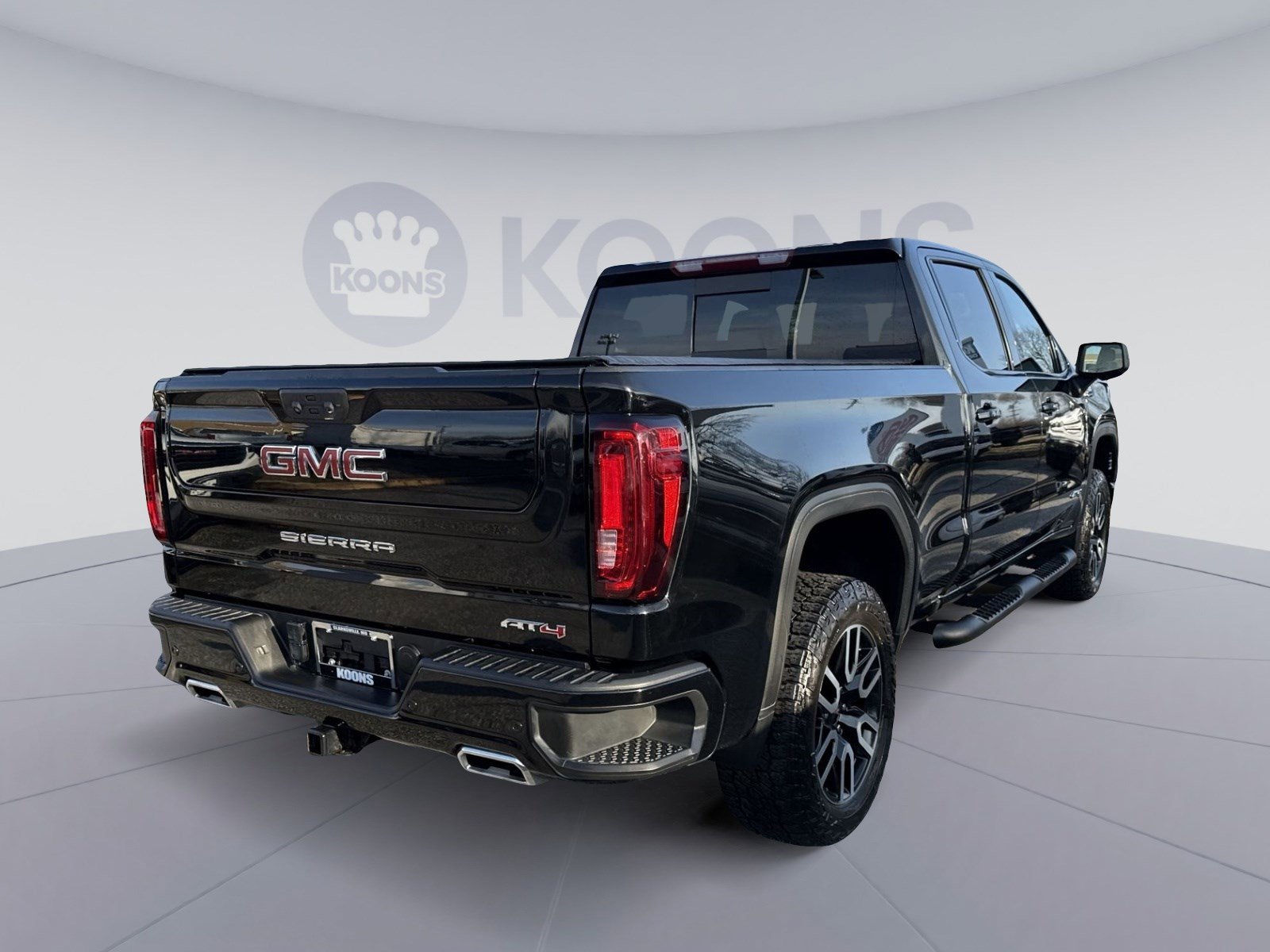 Used 2023 GMC Sierra 1500 AT4 w/ AT4 Preferred Package image 7