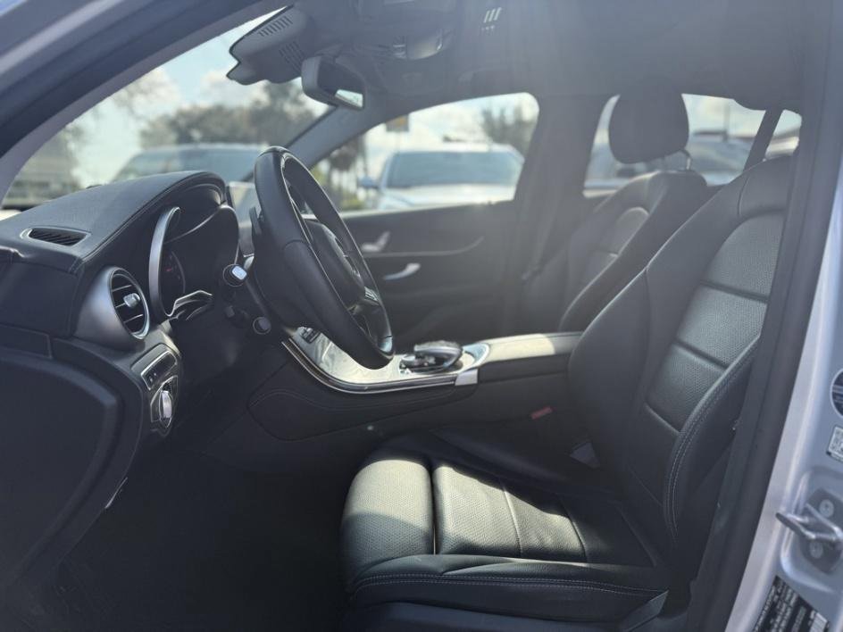 Used 2017 Mercedes-Benz GLC 300 4MATIC Coupe image 15