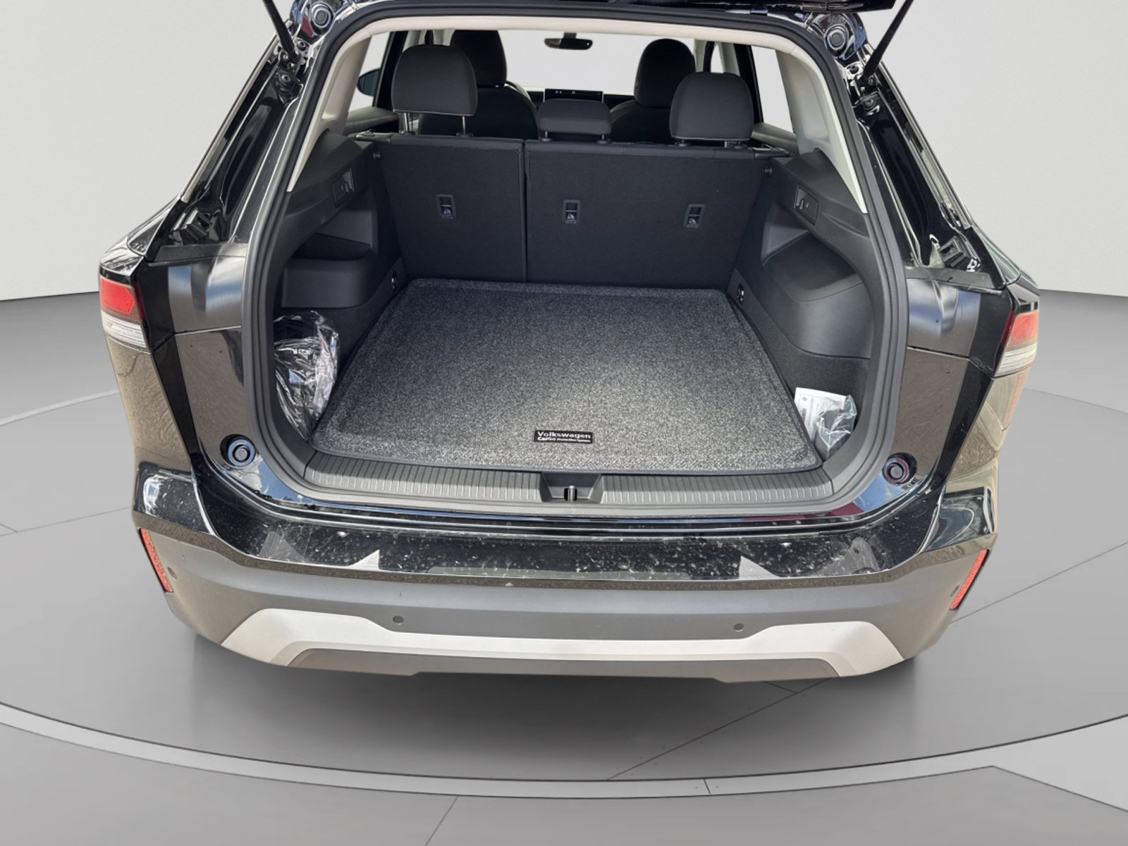New 2026 Volkswagen Tiguan S FWD image 11