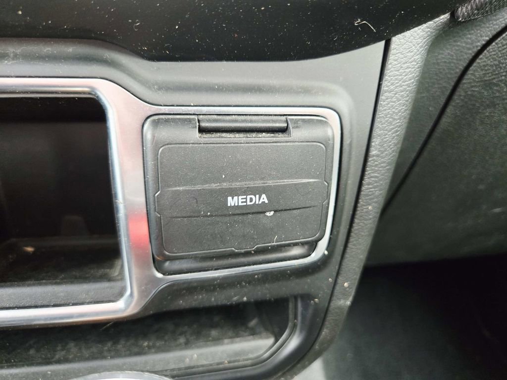 Used 2021 Jeep Wrangler Unlimited Sport image 30