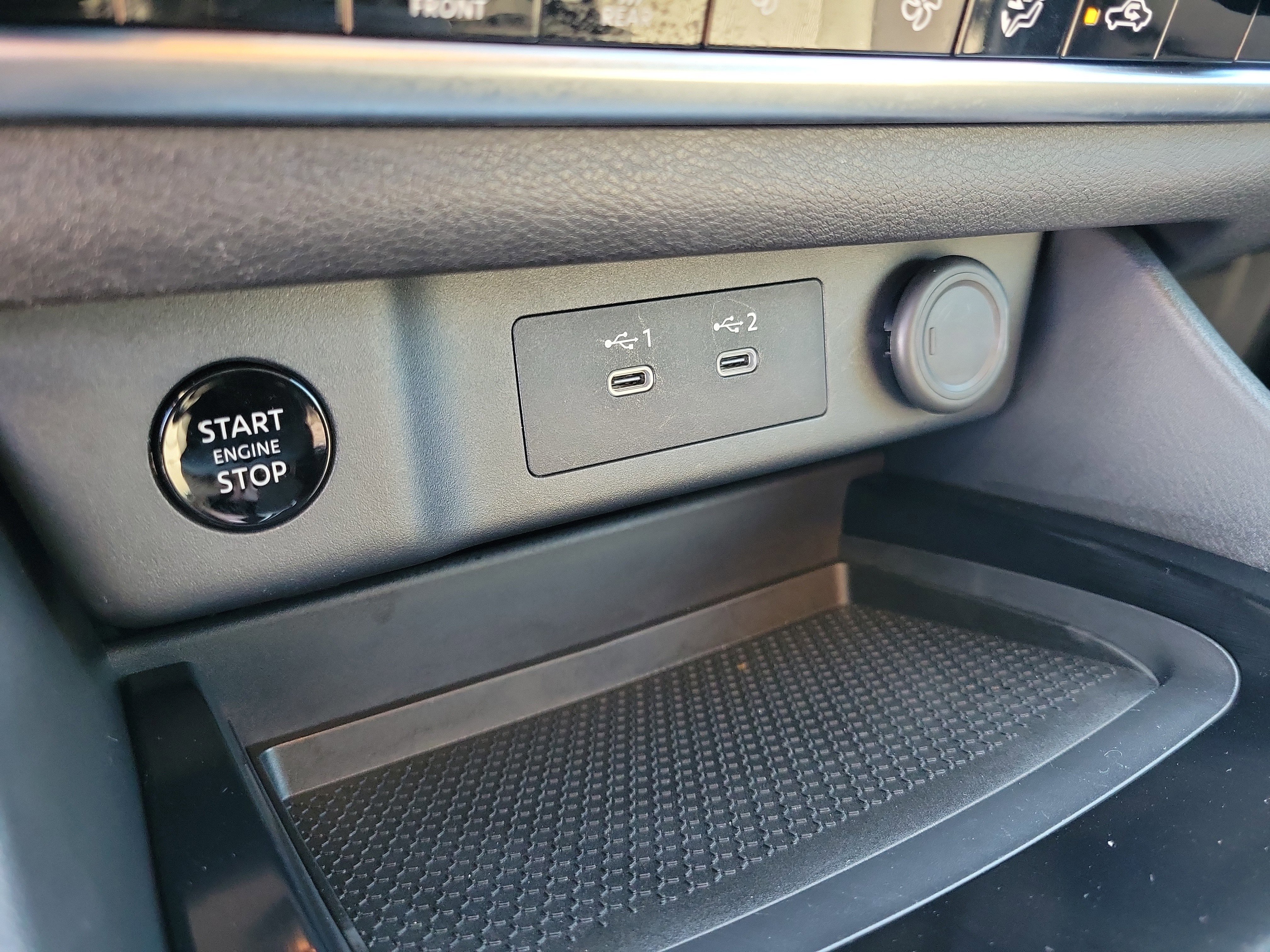 Certified 2024 Nissan Rogue SV image 28