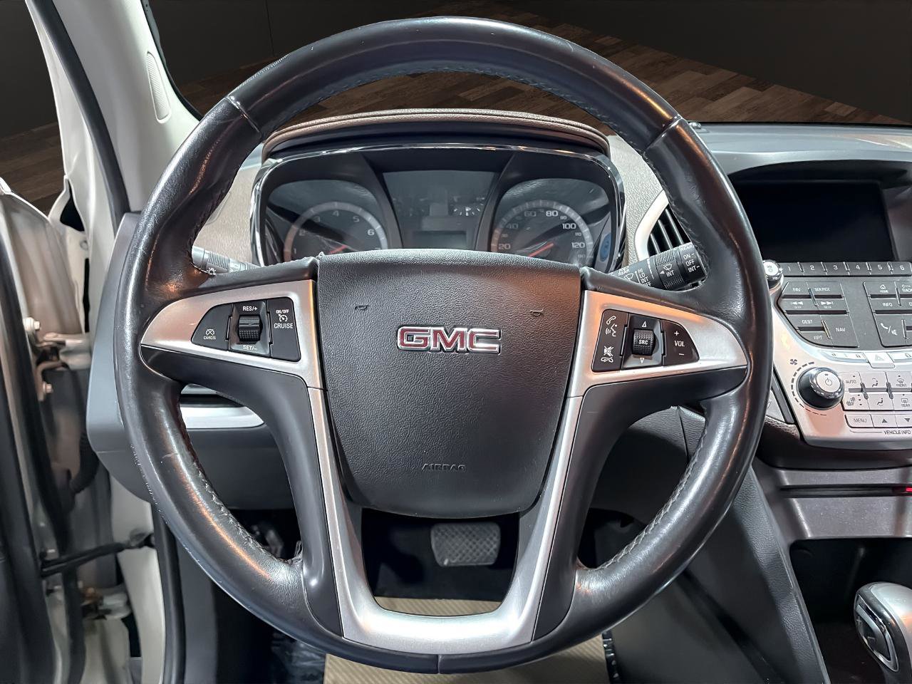 Used 2015 GMC Terrain SLT w/ Chrome Edition image 10
