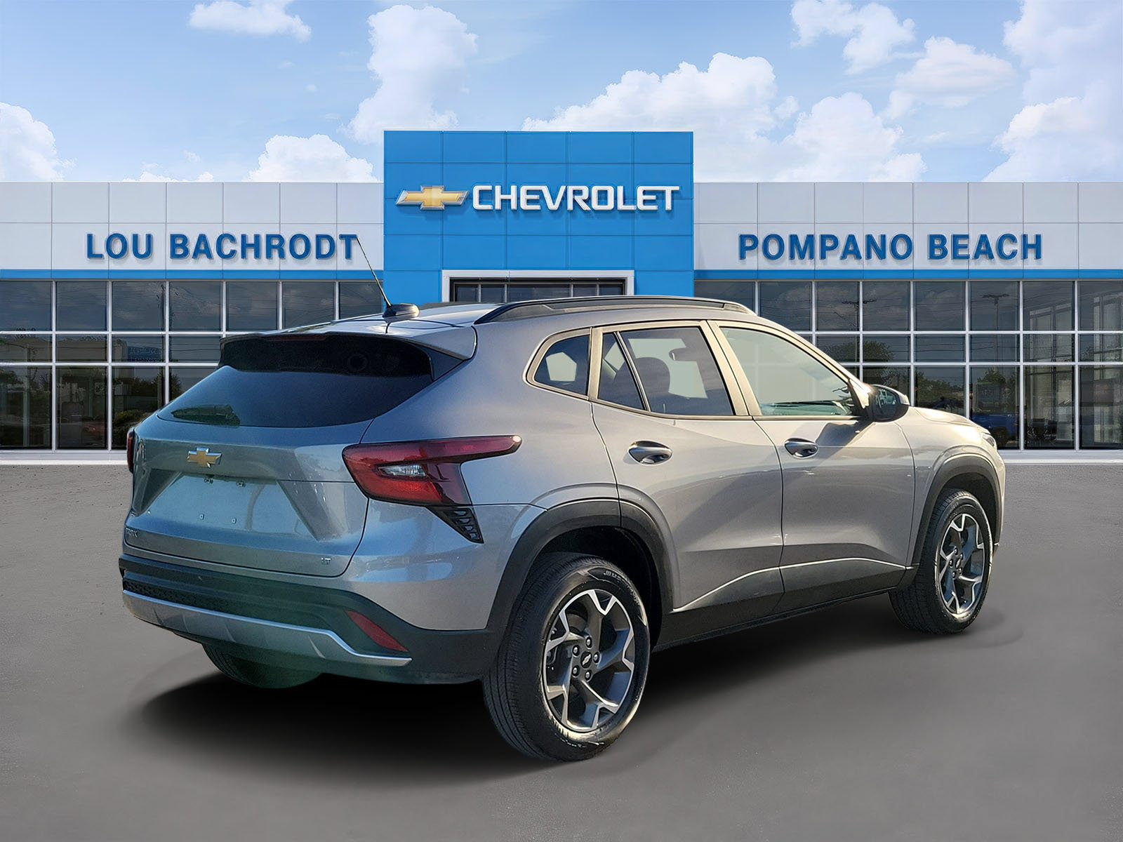 Used 2025 Chevrolet Trax LT FWD image 3