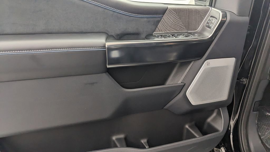 New 2025 Ford F350 Platinum w/ FX4 Off-Road Package image 29