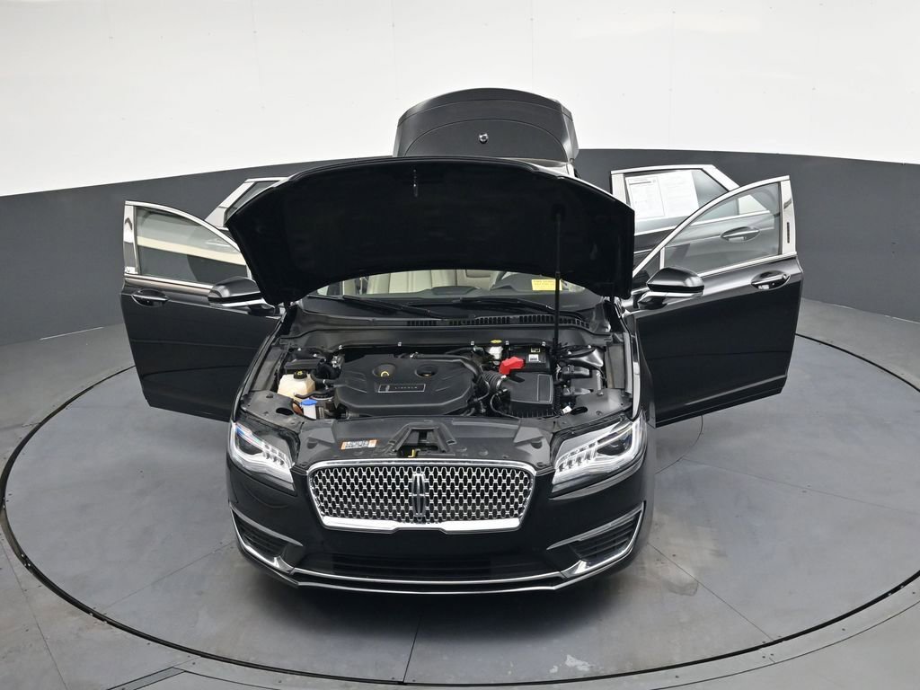 Used 2019 Lincoln MKZ Premiere image 40