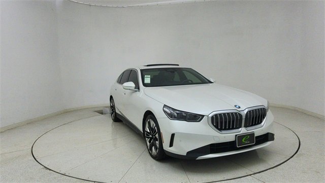 Used 2024 BMW 530i xDrive image 61