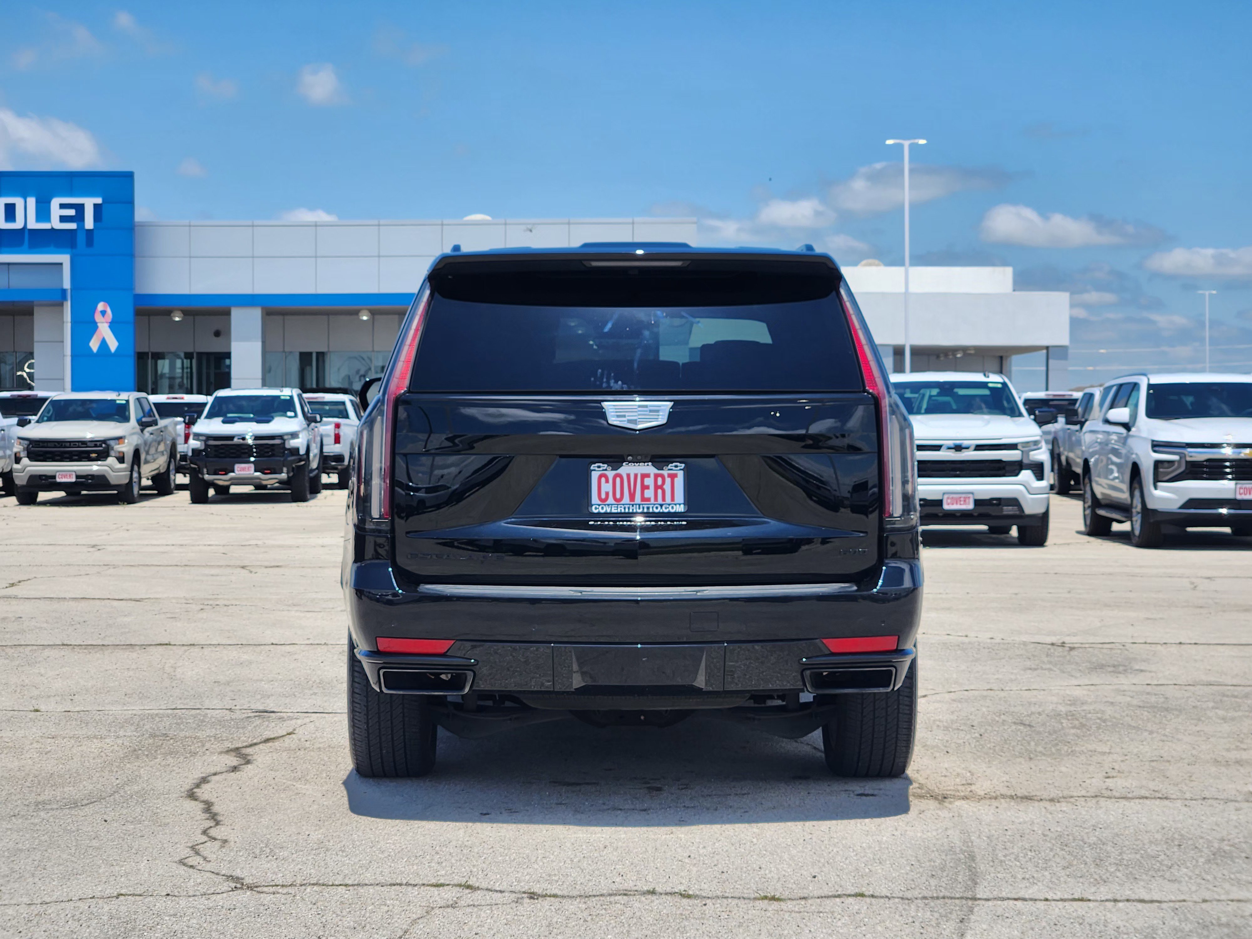 Used 2023 Cadillac Escalade Sport w/ LPO, ONYX Package RWD image 6