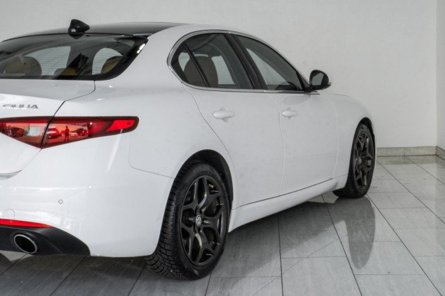 Used 2021 Alfa Romeo Giulia Ti AWD/4WD image 68