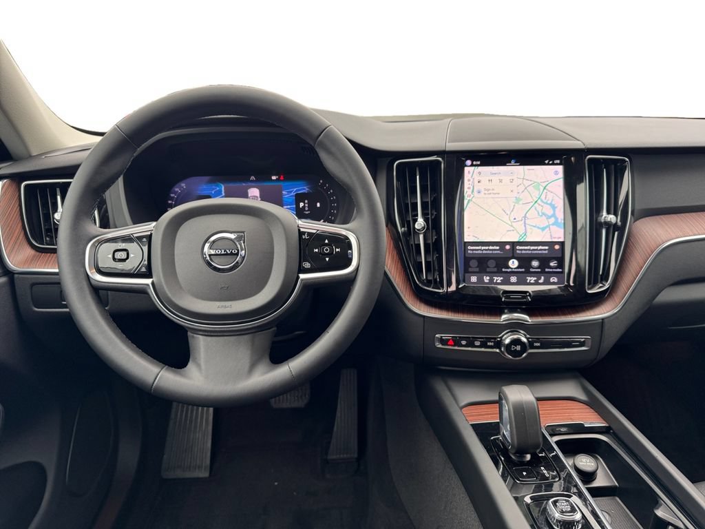 Certified 2023 Volvo XC60 B5 Plus w/ Protection Package Premier AWD/4WD image 25