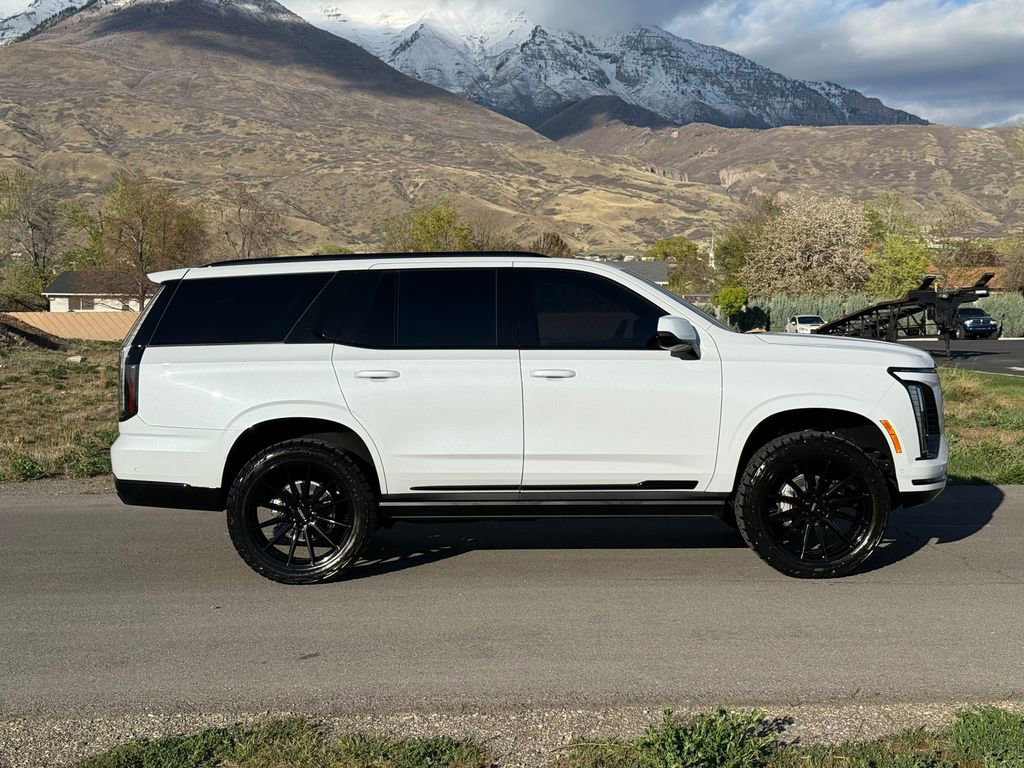 Used 2026 Cadillac Escalade Platinum Sport w/ LPO, ONYX Package AWD/4WD image 8
