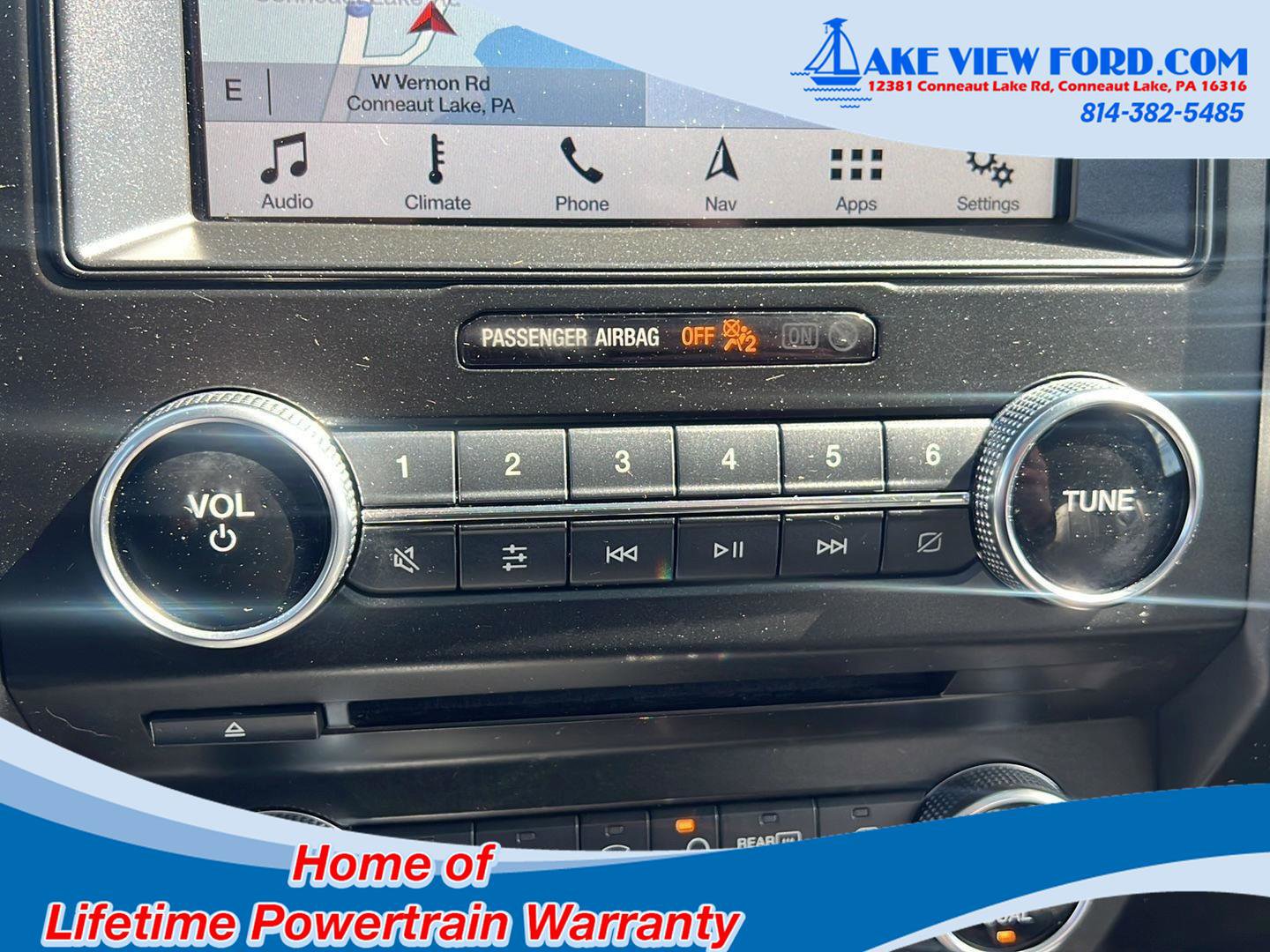 Used 2018 Ford Expedition Limited image 27