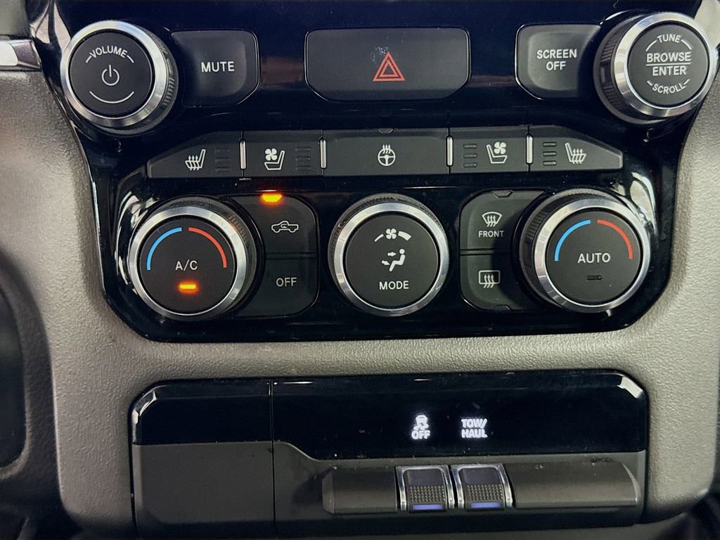 Used 2024 RAM 1500 Laramie image 17