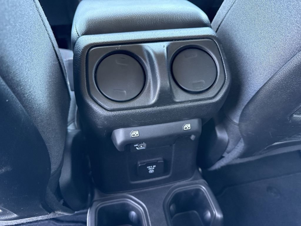 Used 2024 Jeep Wrangler Unlimited Rubicon image 25