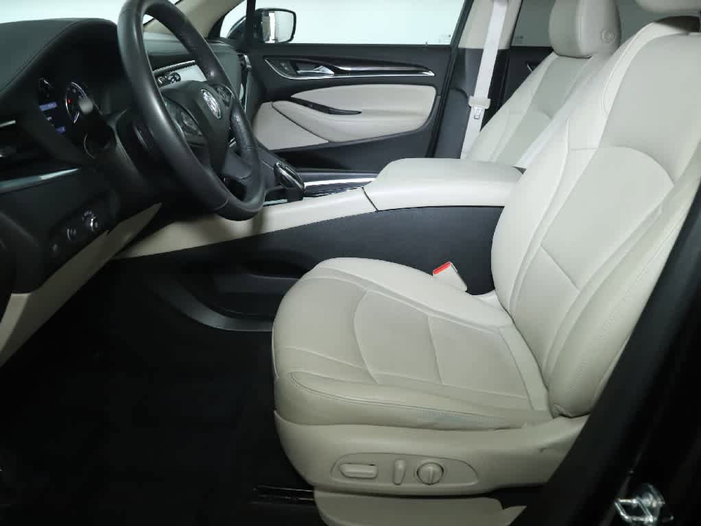 Used 2020 Buick Enclave Essence w/ Sport Touring Edition FWD image 20