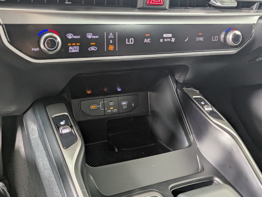 New 2026 Kia Sorento S FWD image 22