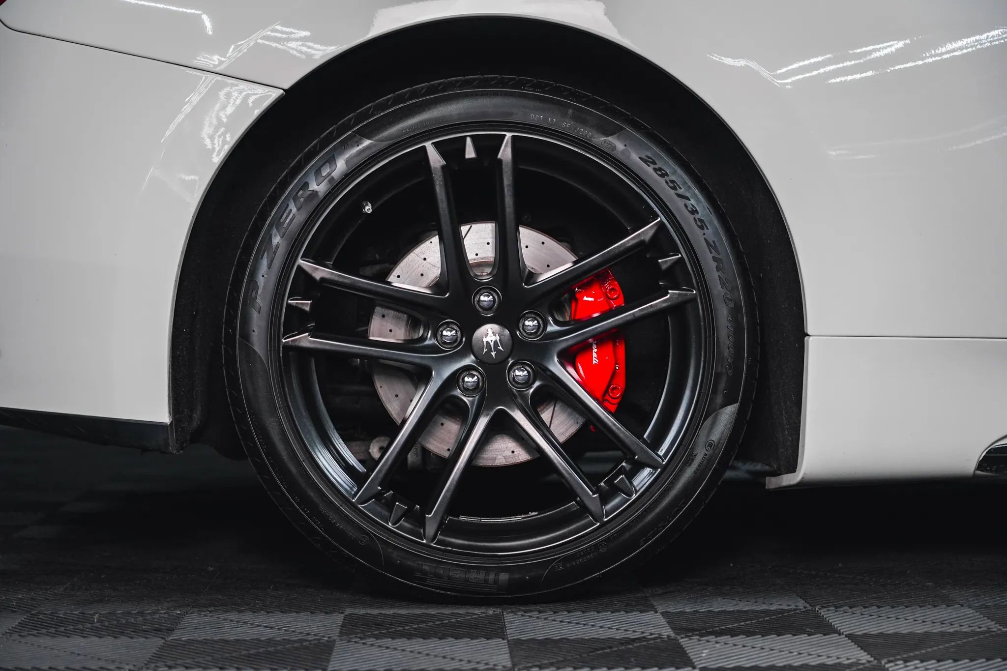 Used 2015 Maserati GranTurismo Sport image 20