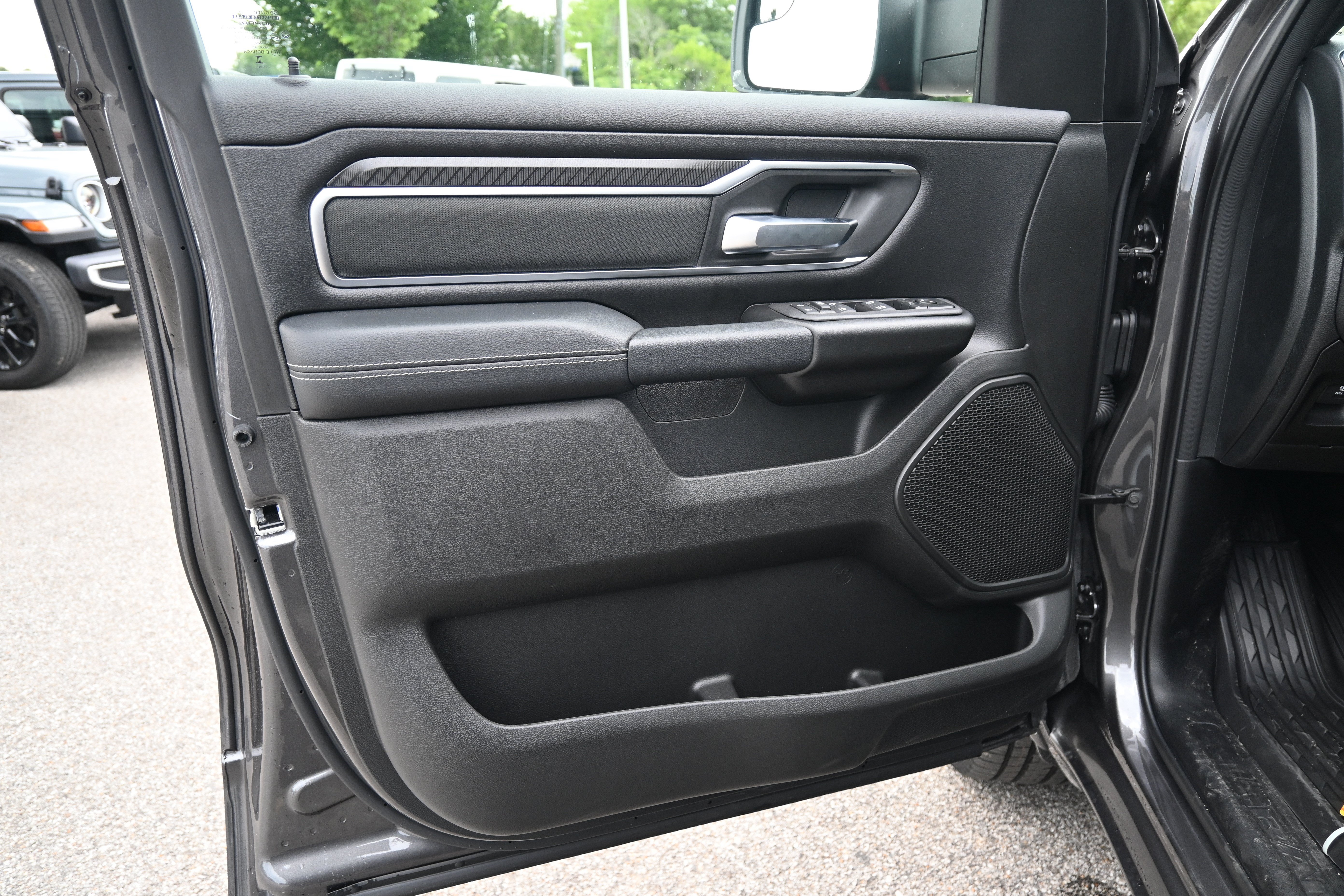 New 2026 RAM 1500 Big Horn AWD/4WD image 14