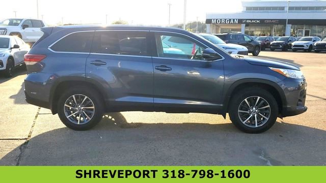 Used 2019 Toyota Highlander XLE FWD image 11
