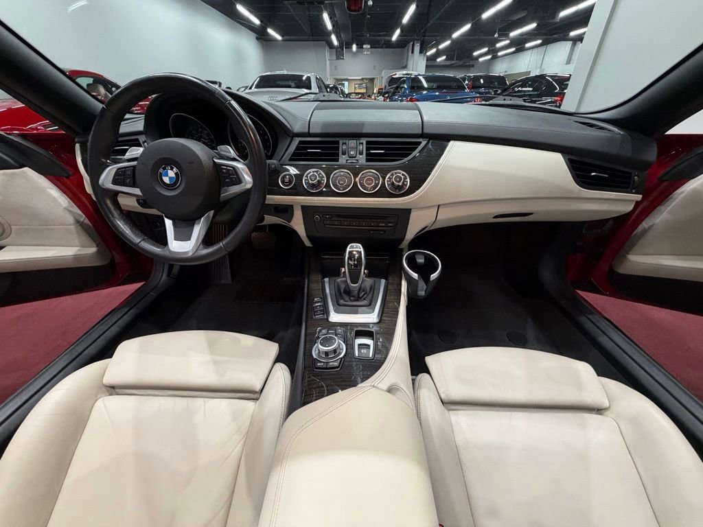 Used 2010 BMW Z4 sDrive35i image 41