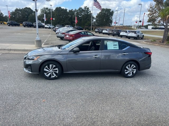 Used 2025 Nissan Altima 2.5 S image 6