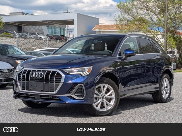 Certified 2025 Audi Q3 2.0T Premium w/ Convenience Package image 1