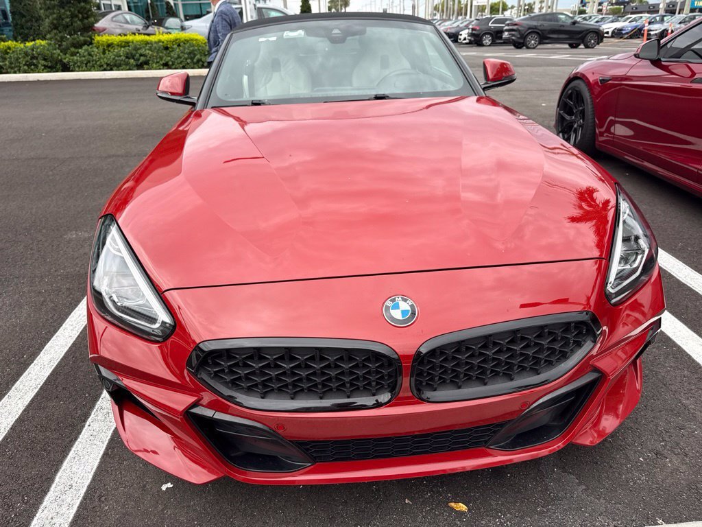 Used 2019 BMW Z4 sDrive30i w/ M Sport Package RWD image 4