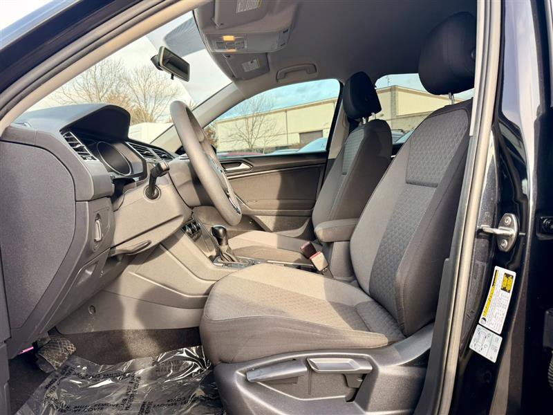 Used 2018 Volkswagen Tiguan S AWD/4WD image 6