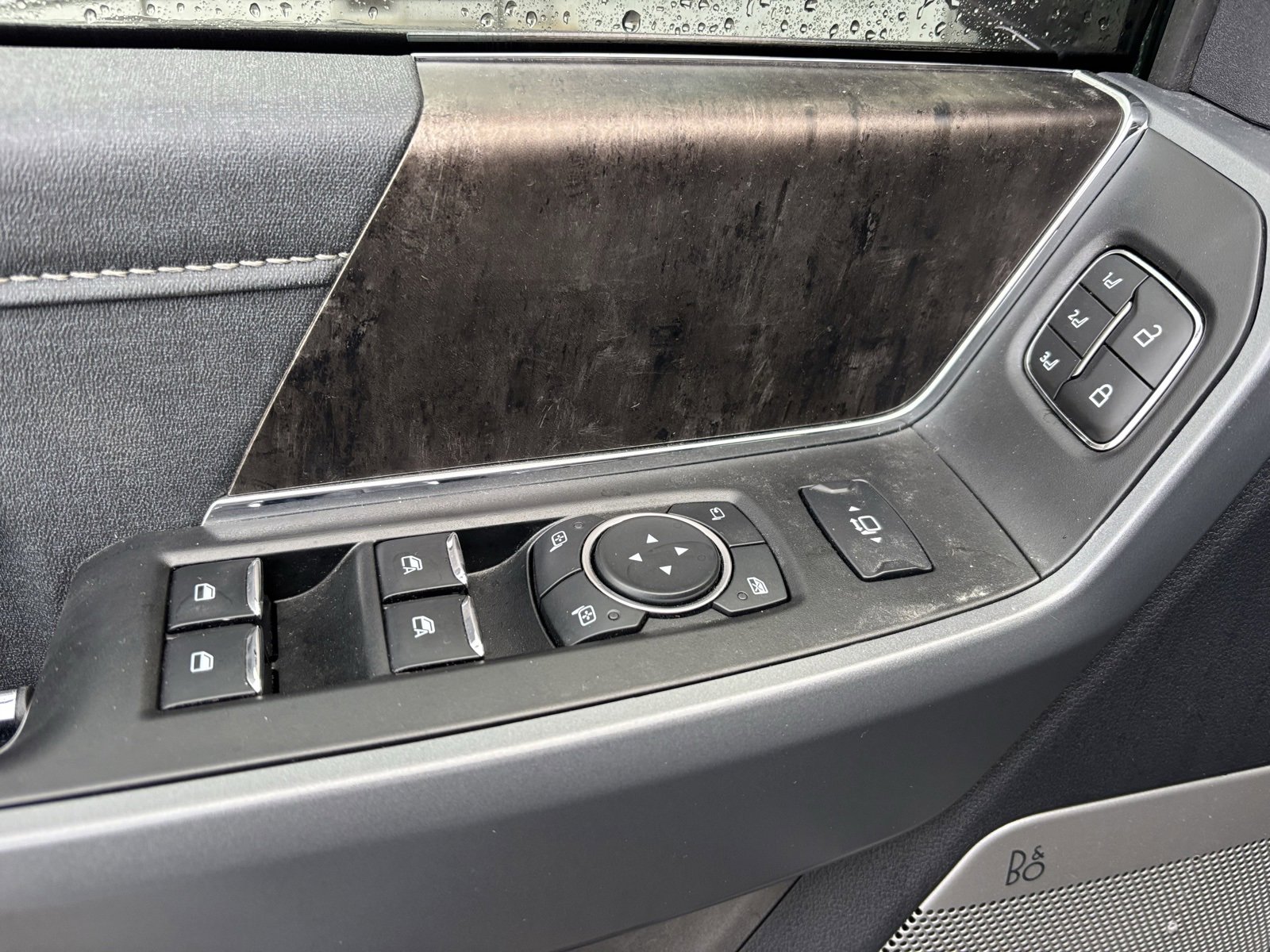 Used 2024 Ford F250 Lariat image 11