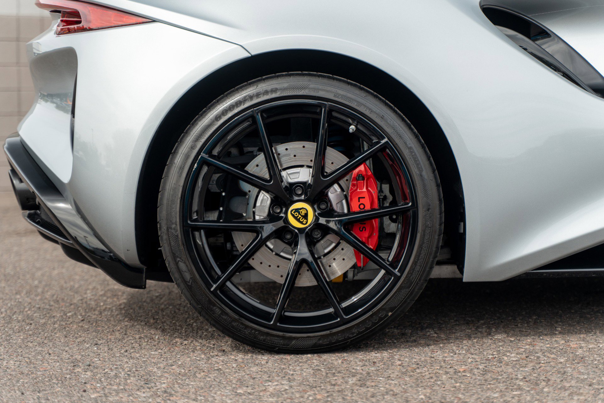 Used 2024 Lotus Emira V6 First Edition image 21