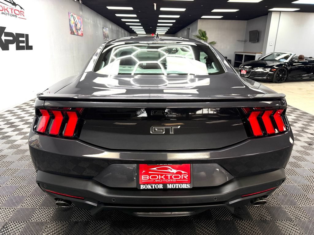 Used 2024 Ford Mustang GT RWD image 12