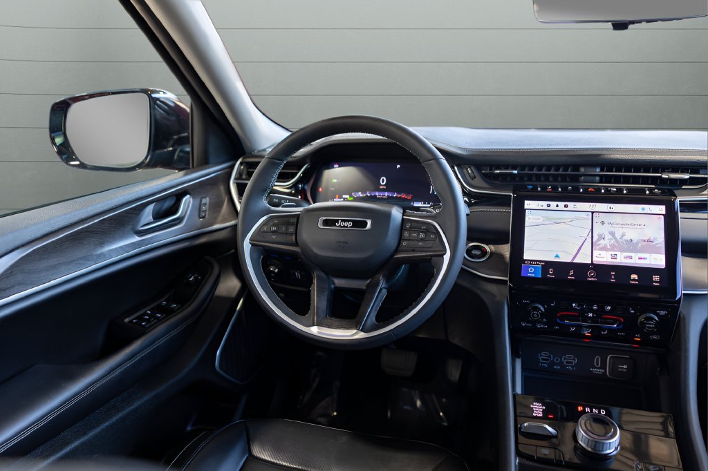 Used 2023 Jeep Grand Cherokee 30th Anniversary AWD/4WD image 28