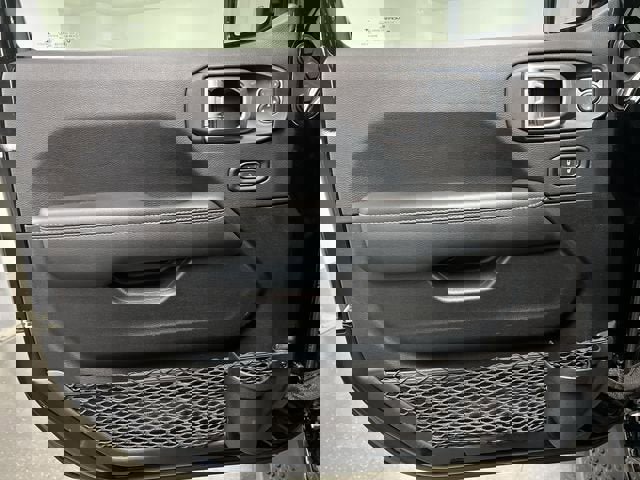 Used 2022 Jeep Wrangler Unlimited Sahara image 22