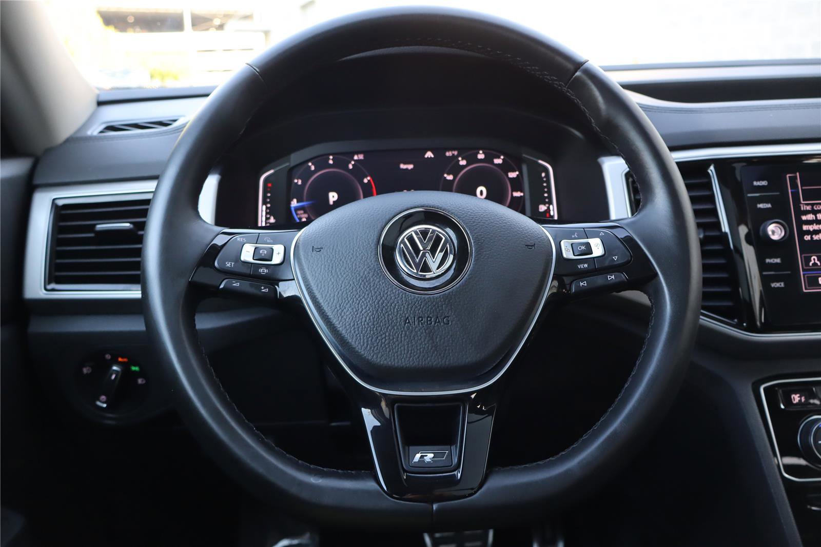 Used 2019 Volkswagen Atlas SEL R-Line AWD/4WD image 15