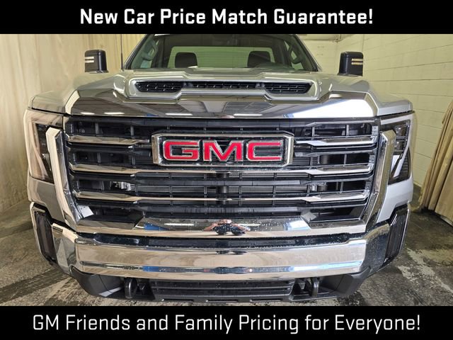 New 2026 GMC Sierra 3500 SLE image 3